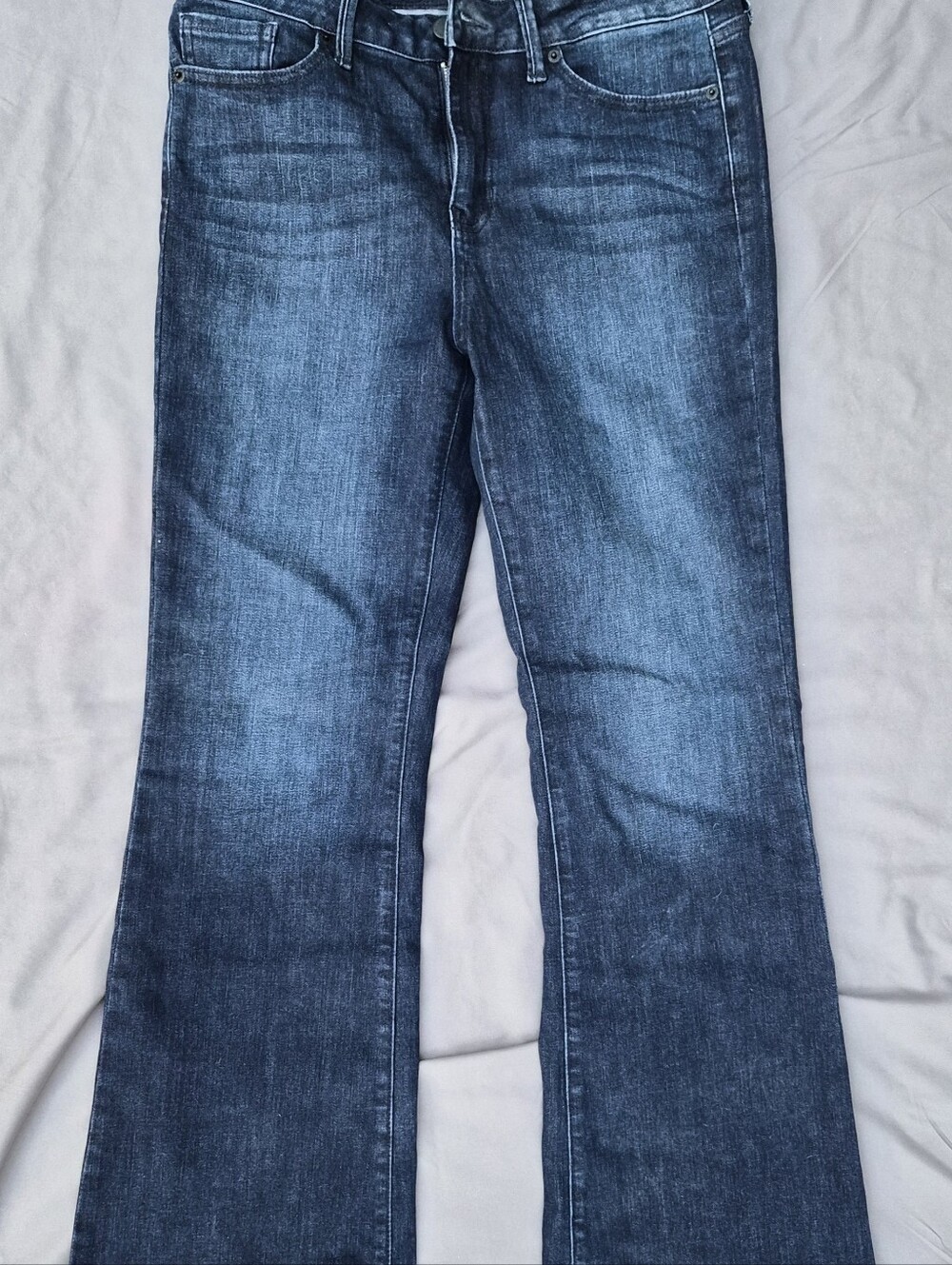Dark Wash Blue Women's Jeans - Classic Fit